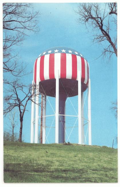 A water tank painted like an American flag, located in Bowling Green, Kentucky